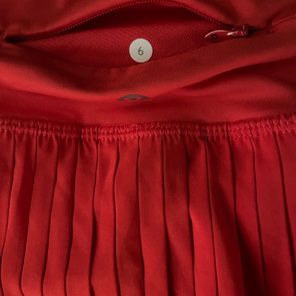 Lululemon pleat to street skirt II grapefruit women size 6 - Picture 3 of 4